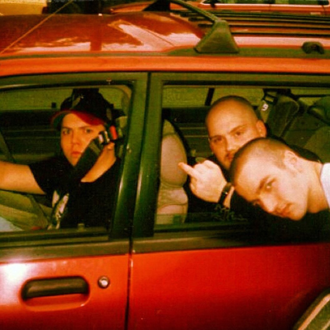 LarryDwyer's tweet image. It’s your birthday so you know what that means…favorite picture time! Thanks for the ride @simswapperamij! PS - get your head out of the way @waynelozinak! #HappyBirthday #FunTimes #ImNotDriving #hatebreed