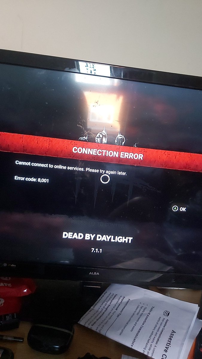 Pugslay_'s tweet photo. @DeadbyDaylight are your servers down? https://t.co/jqrI4CWZbe