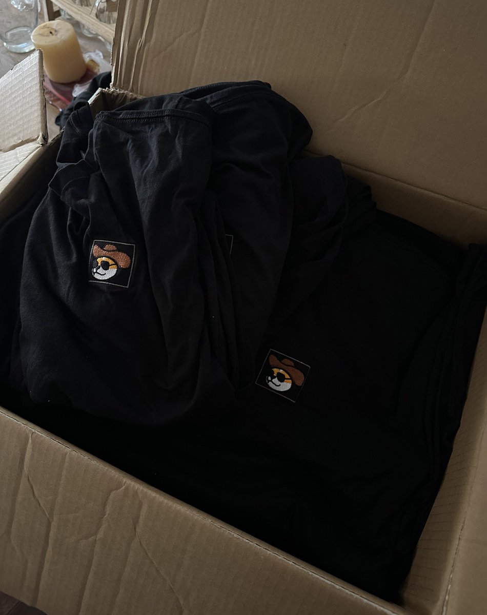 SaniMerch's tweet photo. We’ve got mail.. we’re gonna prep and pack and get these out as soon as possible. The time for the $SANI community is coming. Bull run in style. Thanks again for your patience

$TAIL @CryptoDustLA @SanshiNFT @iwasfdup @skv_sani @DecentralizedV2 @MOONOSHISANIN @SANININU @Sanin_Inu https://t.co/Rdrr1uRIv2