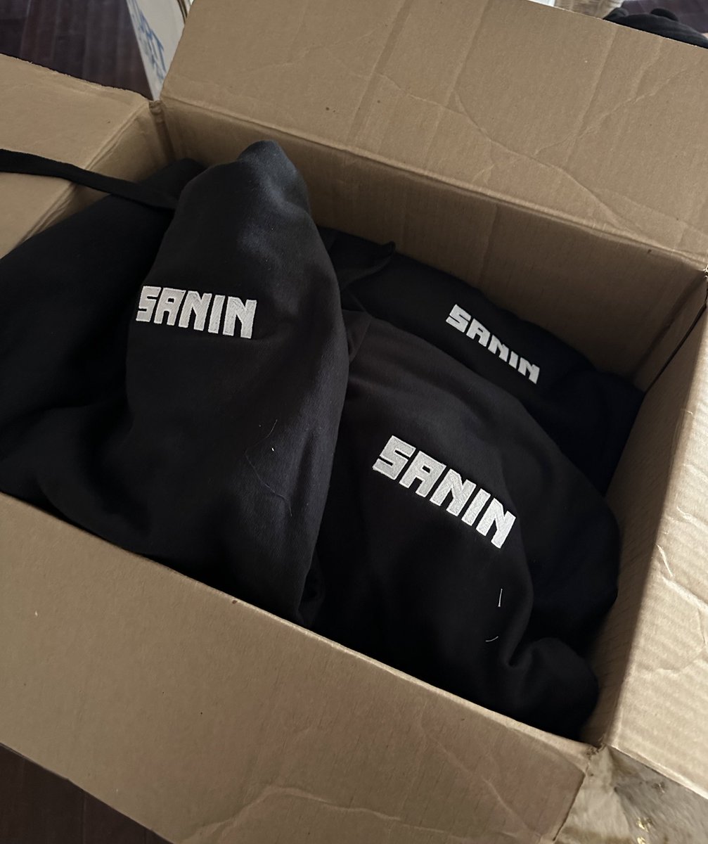 SaniMerch's tweet photo. We’ve got mail.. we’re gonna prep and pack and get these out as soon as possible. The time for the $SANI community is coming. Bull run in style. Thanks again for your patience

$TAIL @CryptoDustLA @SanshiNFT @iwasfdup @skv_sani @DecentralizedV2 @MOONOSHISANIN @SANININU @Sanin_Inu https://t.co/Rdrr1uRIv2