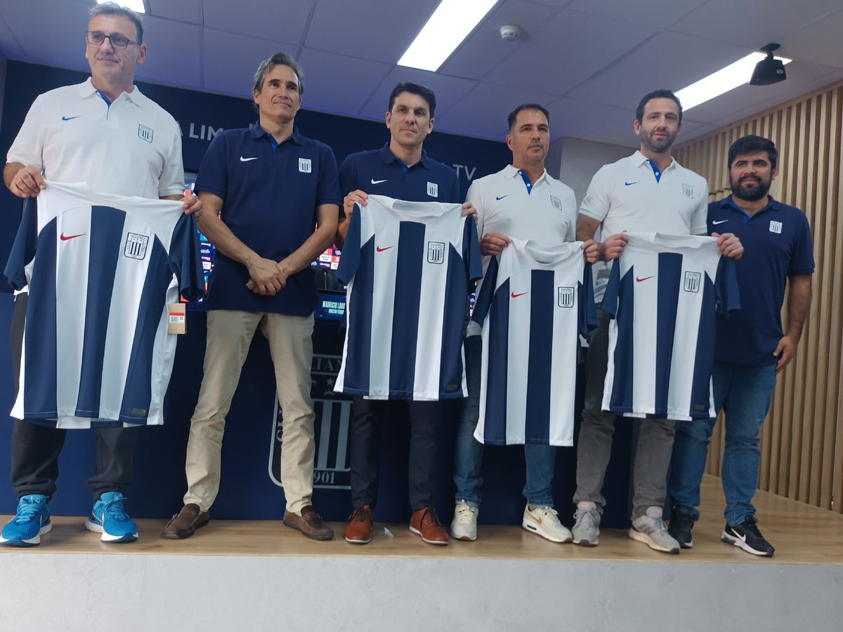 Mauricio Larriera Dibarboure tweet media