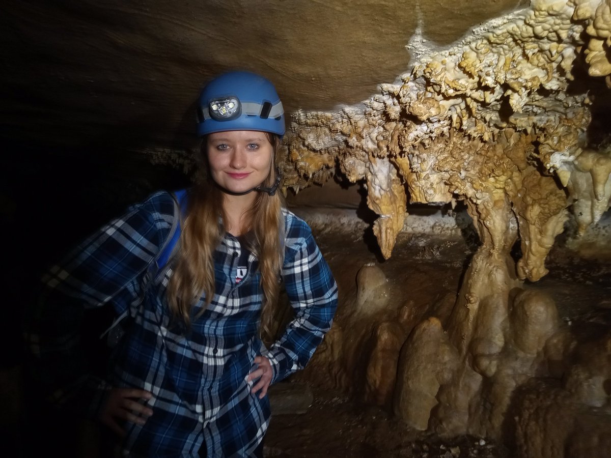 HailieCrowder's tweet photo. Had a great time at the @KFSWKU Cave Archaeology course in and around @MammothCaveNP, Kentucky! https://t.co/O0To5KMfKN