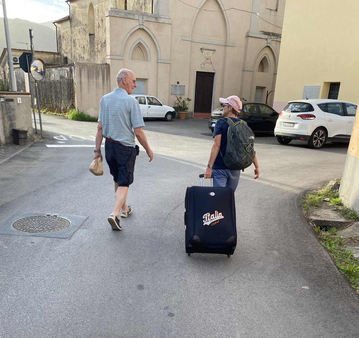 giuliacasarosa's tweet photo. to the airport! Colognole to Reno in less than 24 hours #holidays https://t.co/3cCFE4nPWU