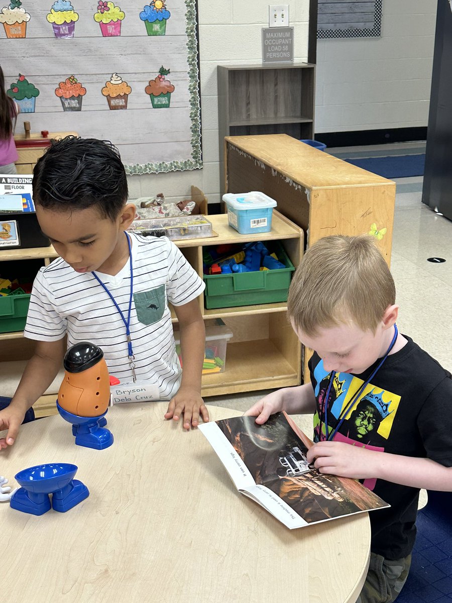 ebenezer_avenue's tweet photo. We had a great time with some of our newest Eagles at #KinderCamp today- @RockHillSchools https://t.co/HPDMkrp5Sv