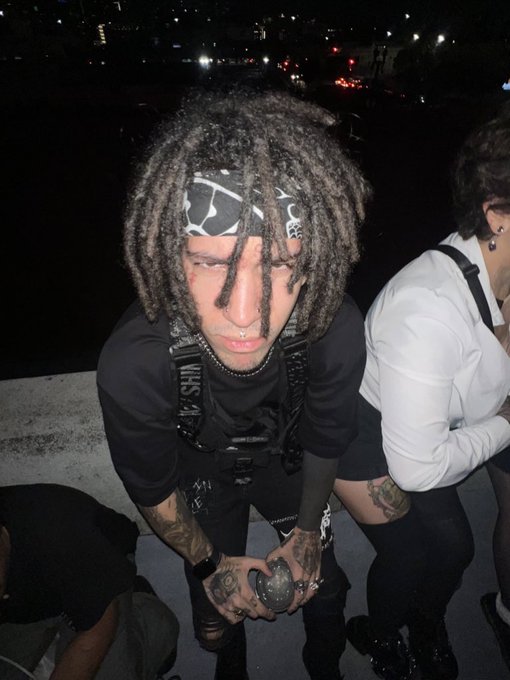 Watch OGBeeFarmr 👽🛸🪐's leaked NSFW photo on TwXstars