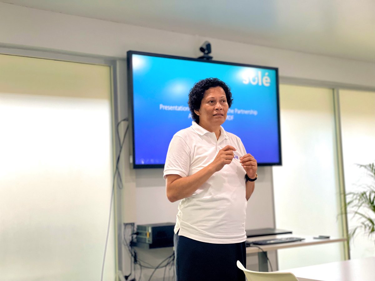 MDFGlobal's tweet photo. MDF is partnering with @solefintechFj to make digital financial services more accessible in the Pacific region through its locally developed ‘Sole’ app.
The partnership aims to increase the app’s use in Fiji, with a view to rolling out the service more widely across the Pacific. https://t.co/nBir1u3xuf