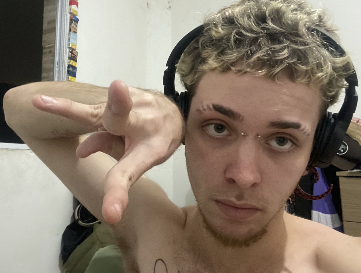 linkdozap's tweet photo. okay após o review minucioso do goularte consegui reproduzir a mão secreta do wolf https://t.co/PHaupVIRcI