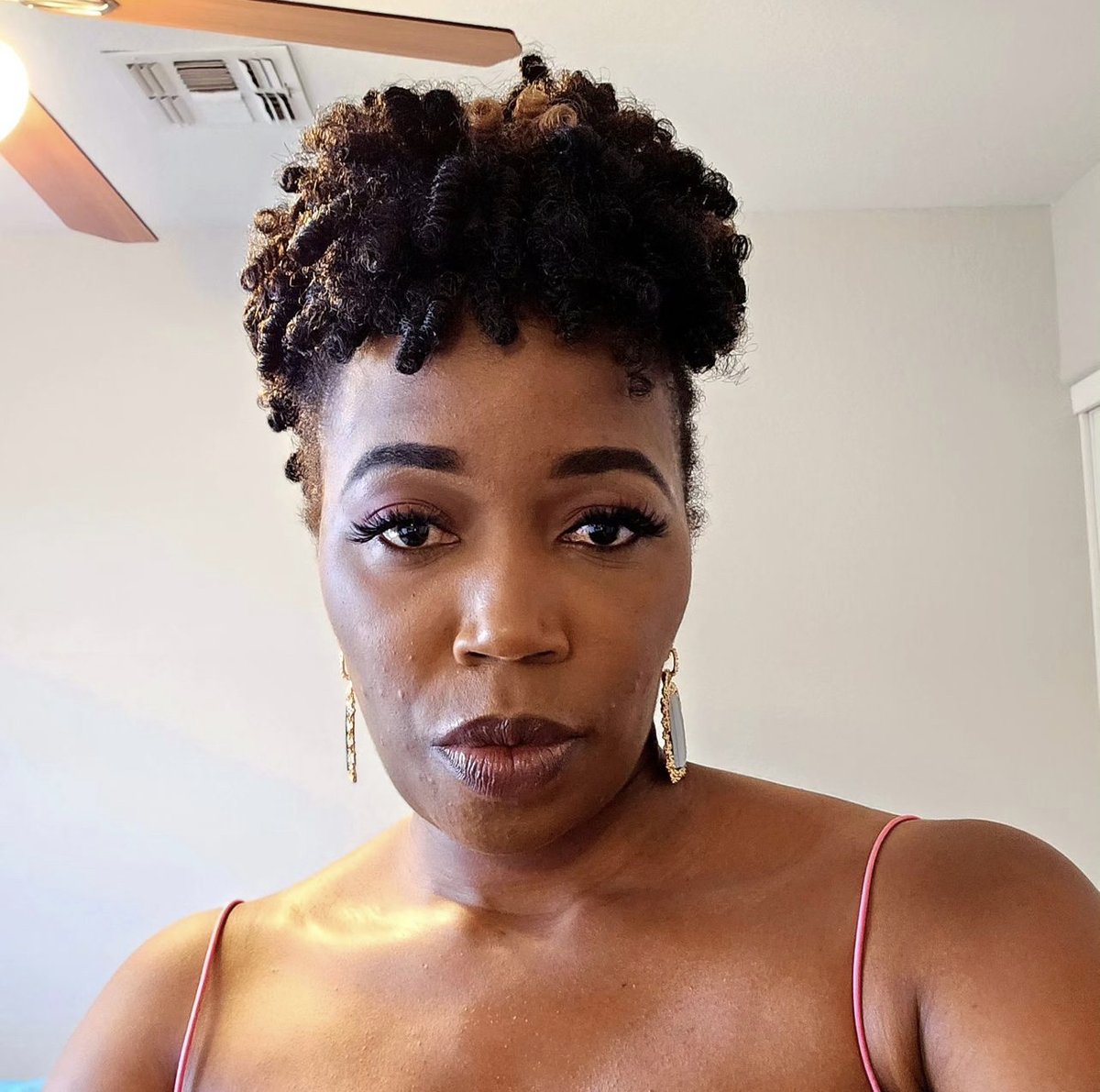 curlkalon's tweet photo. The Toni Curl is the star of the show! 🤩 

📸: @4cberry

#curlkalon #curlyhair #crochetcurls #crochethairstyles #curlhairstyles #curlystyles https://t.co/EvxjuvQmBF
