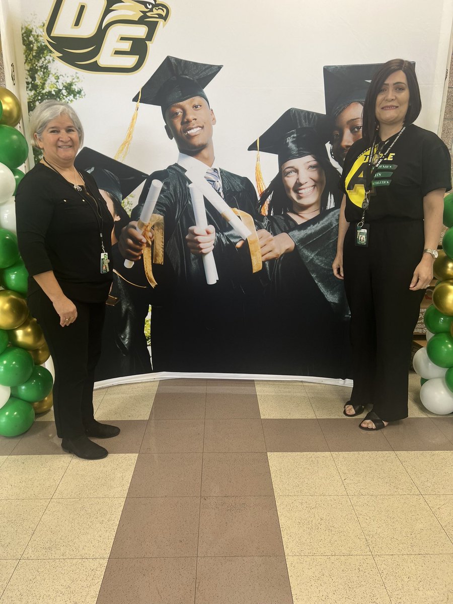 BIL, ESL & LOTE DEPT. tweet media