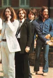 crockpics's tweet photo. The photoshoot for the cover of Abbey Road, August 8, 1969. https://t.co/3PPMB0ABpj
