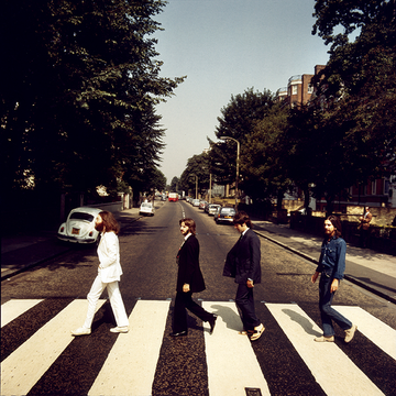 crockpics's tweet photo. The photoshoot for the cover of Abbey Road, August 8, 1969. https://t.co/3PPMB0ABpj