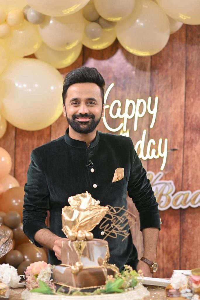 MuskanP30373184's tweet photo. Happy birthday Amina🎂💐
May your life be filled with sweet moments, happy smiles and blissful memories. May this day give you a new beginning in life👑💓
@AminaRajput18 https://t.co/7vXjSfD36F