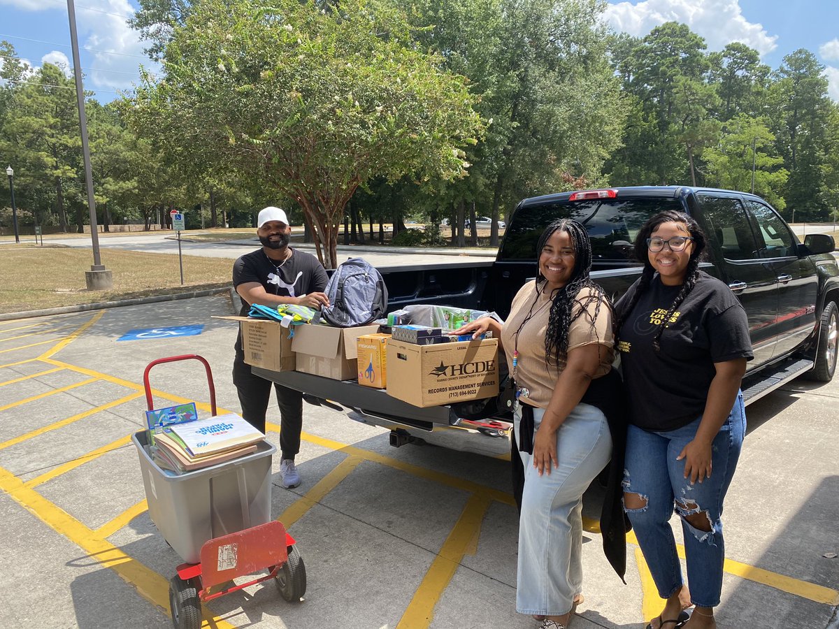 LillyDoddie's tweet photo. We are grateful for all of our amazing community partners! Thank you Growing in Grace MBC for your generous school supply donation! We appreciate your support! @HumbleISD_ESE https://t.co/WimknsIBRi