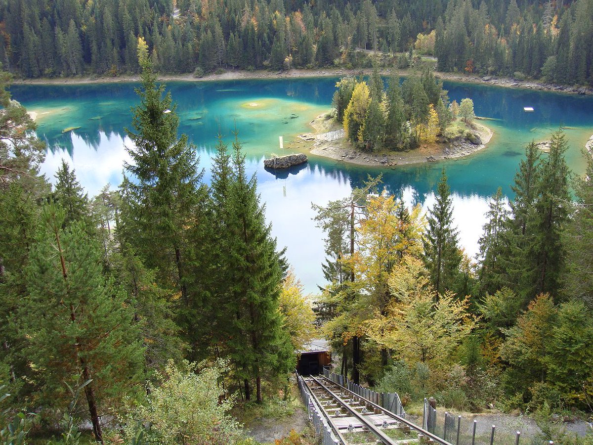 standseilbahnen's tweet photo. Caumasee Switzerland with a great funicular 😍 #Caumasee #Cauma #Lake #Switzerland #Chur #Swiss #tourism and #funiculars of Switzerland
https://t.co/CKiyNU3sNp https://t.co/9jyj03KODl