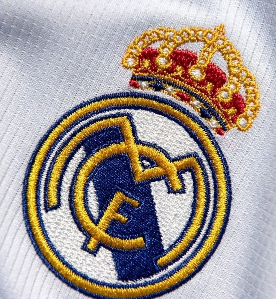 AdriRM33's tweet image. Da RT si tienes la fortuna de ser del Real Madrid. 🤍