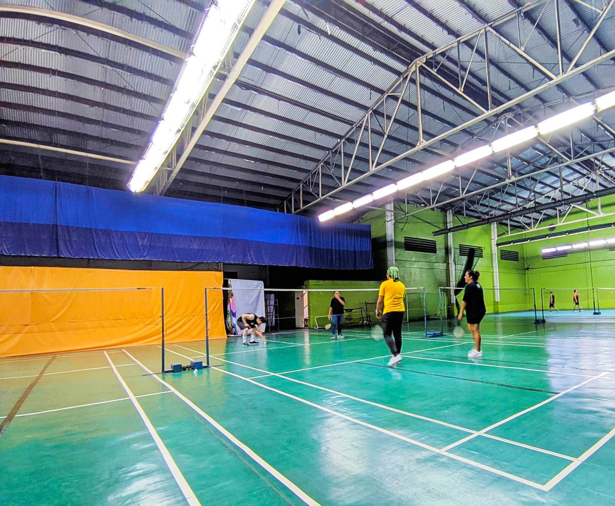 bryandsi's tweet photo. Smashing our way to wellness! BryanDSI employees showing off their badminton skills and promoting a perfect balance of work and active lifestyle. 💪🏸
#Badminton
#BryanDSIactivities
#sports https://t.co/DrUwM6XK5m
