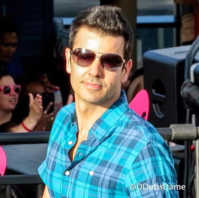 SabrinaARNAL2's tweet photo. Happy Monday #ManCrushMonday #MondayCrush @NKOTB @DonnieWahlberg @dannywood @joeymcintyre @JonathanRKnight @JordanKnight #Blockheads #BHFamily #BlockheadForever #JKGirl #JKGirlForever❤️❤️❤️🤗❤️🤖♾️ https://t.co/qmTK3lDT2L