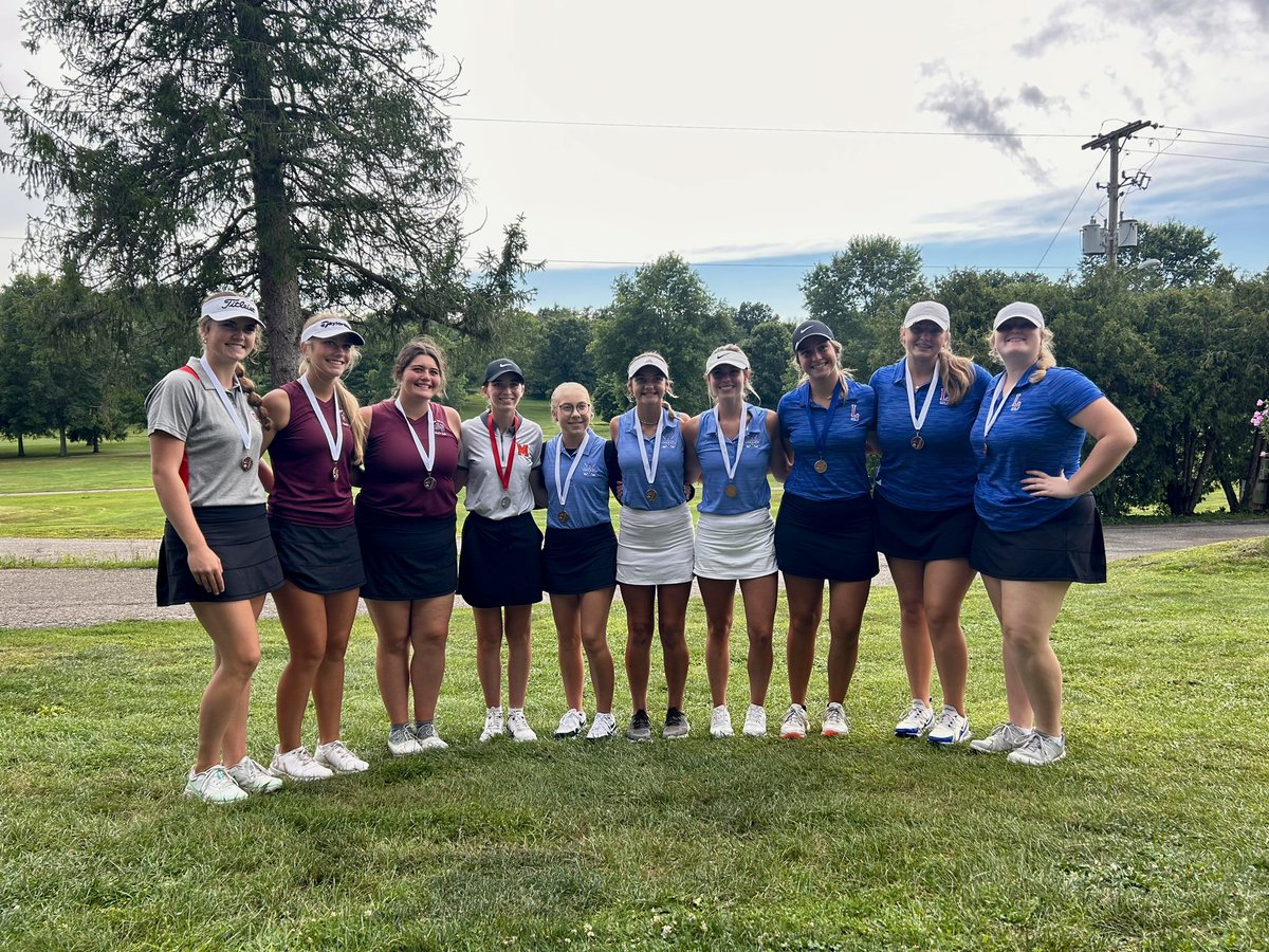 Placed third as a team at the John Glenn Invite! <a href="/morganwamer/">Morgan Wamer</a> also placed third individually!