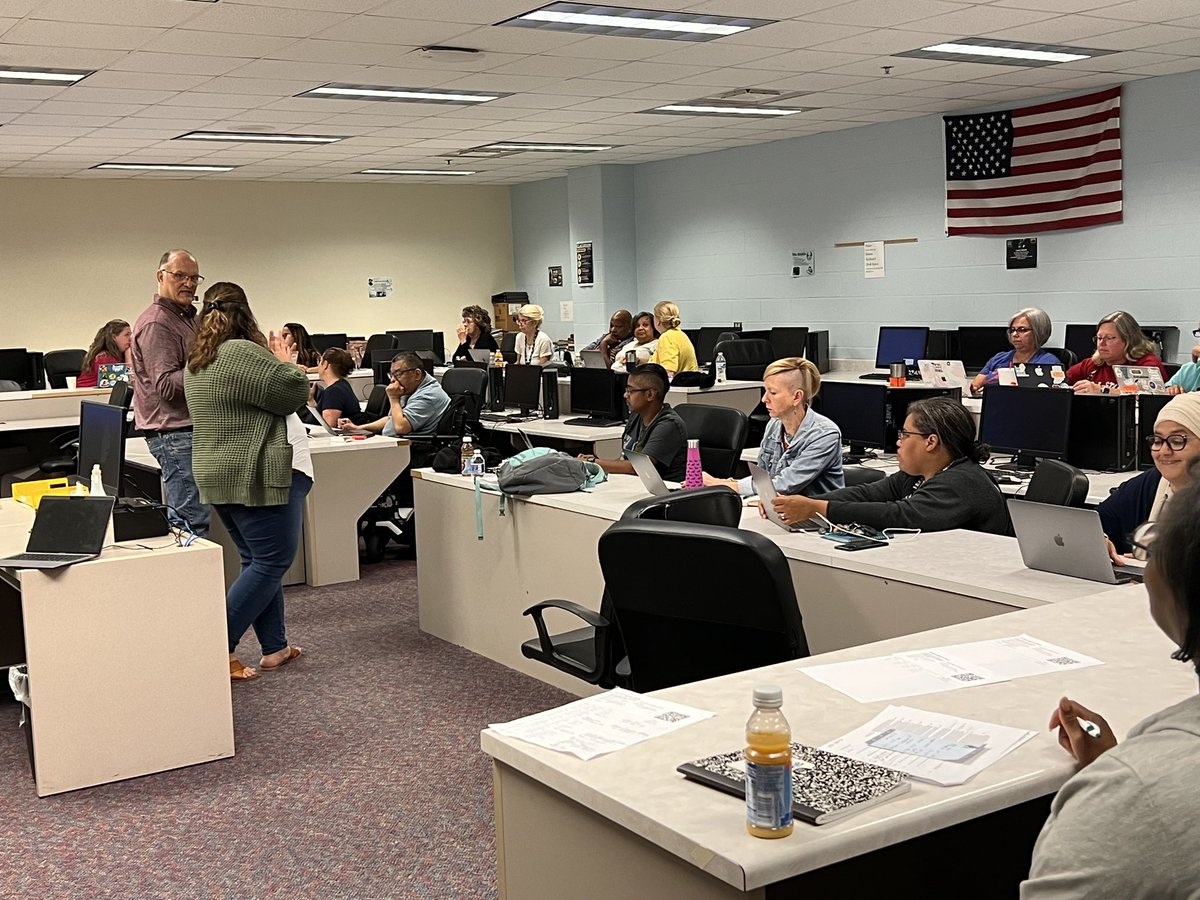 APSleesman's tweet photo. What a great Day 1 of #btsu23. Blessed to work alongside so many dedicated educators, paras, and office staff who were eager to take part in professional learning to prepare for the upcoming school year. 

@SouthBendCSC @DerekSBCSC @sbcscteamdsl @drtoddc https://t.co/YtnT1zboZz