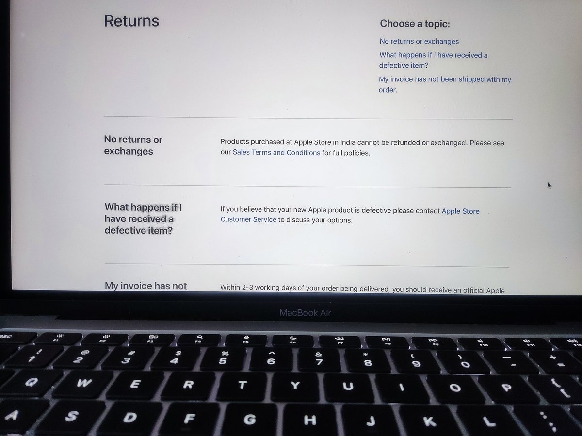 Priyanks27's tweet photo. Apple india no return policy. Bought  a Mcbook Air M1 from a reseller which is not charging at all. It works only on charging. 
Not sure how can companies sell products without taking responsibility. Atleast replacement should be there for faulty products from day 1.#Apple https://t.co/FyKYULwnU7