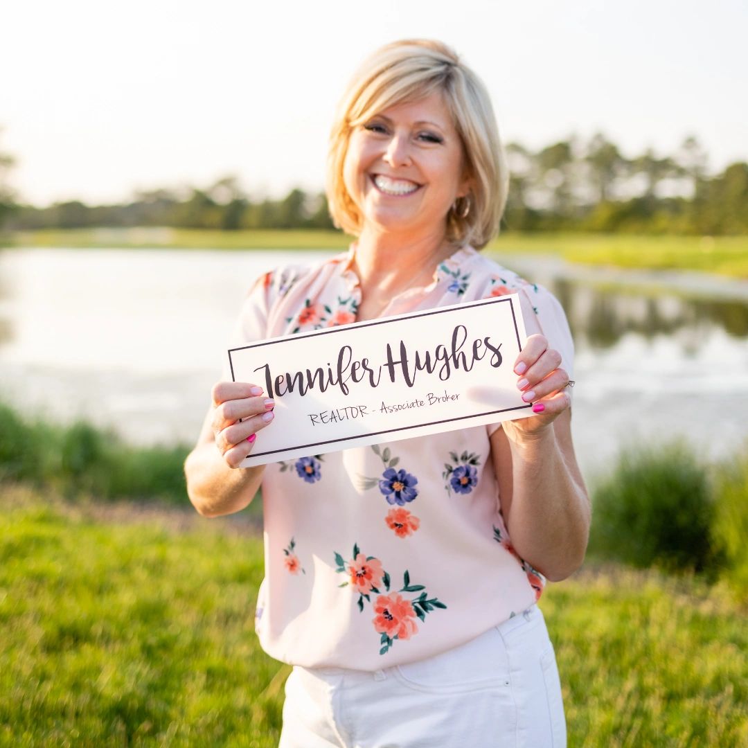 Jencaseyhughes's tweet photo. With almost 30 years of experience in the real estate and mortgage industries, I have the knowledge and expertise to navigate any market conditions. Whether you're buying or selling, trust me to guide you every step of the way towards a successful closing. 🏡 #TopProducer https://t.co/BPheU6DzHw