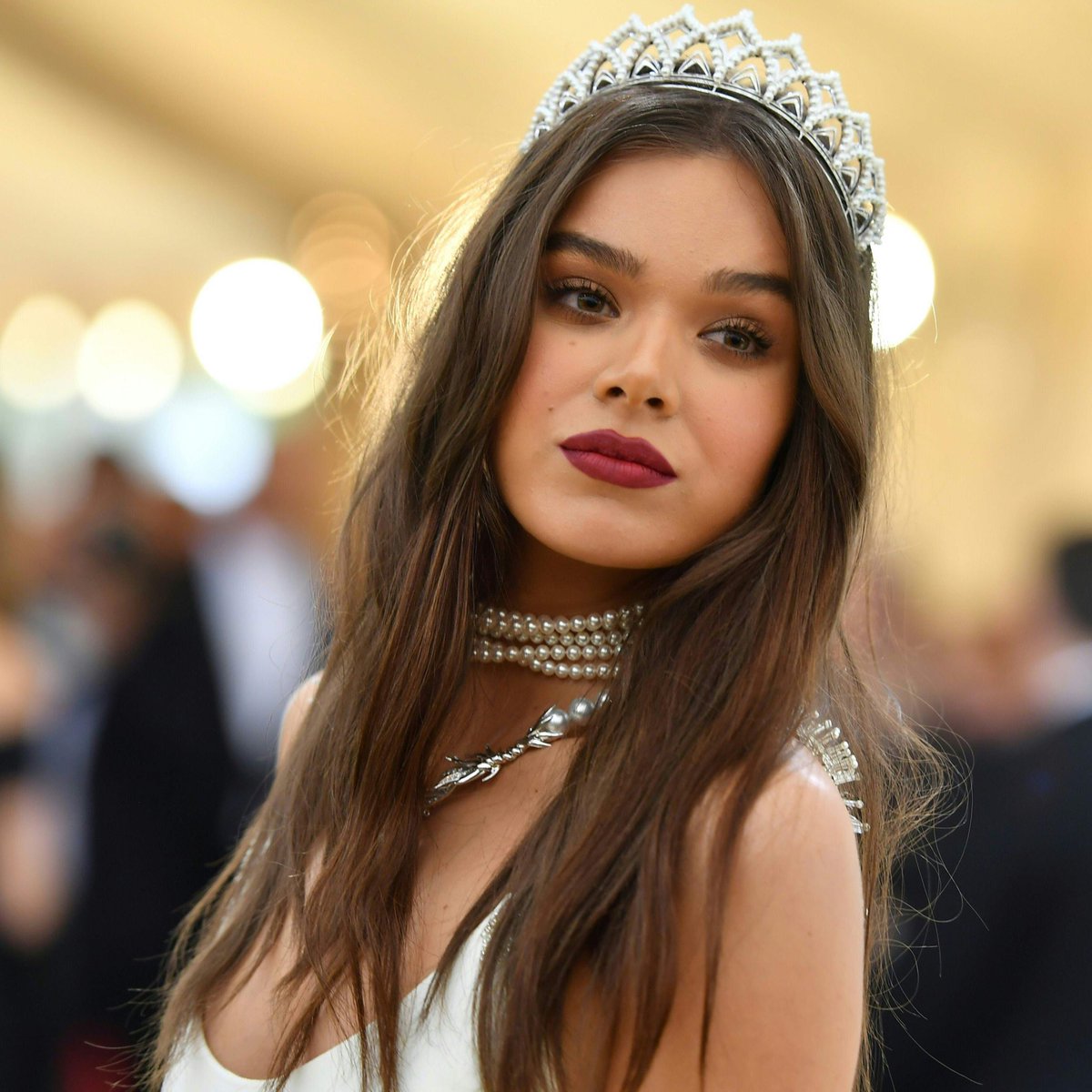 archiveshailees's tweet photo. hailee steinfeld is UNREAL https://t.co/3E2KhIyRNU