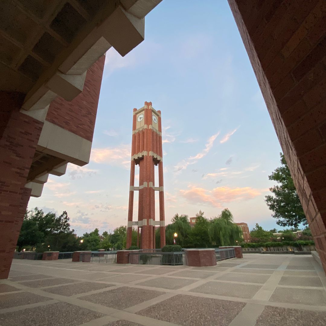 The countdown to the fall semester is on.  

In 1️⃣4️⃣ days you’ll be back to seeing morning views of the clocktower (from a safe distance, of course—no walking under it 😉) 

📸: Dr. JoAnn Palmeri 

#UniversityofOklahoma #OUSooners #OUPR #OULibraries #UniversityLibraries #TheBizz