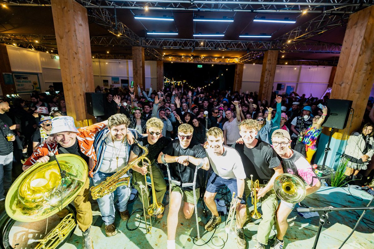 CodeOfBehaviour's tweet image. A wild weekend 🤠

Thanks to everyone who sang and danced with us at All Together Now and Gorey Market Festival over the weekend, you’re all lovely 🫶

📸 @gbollardphoto