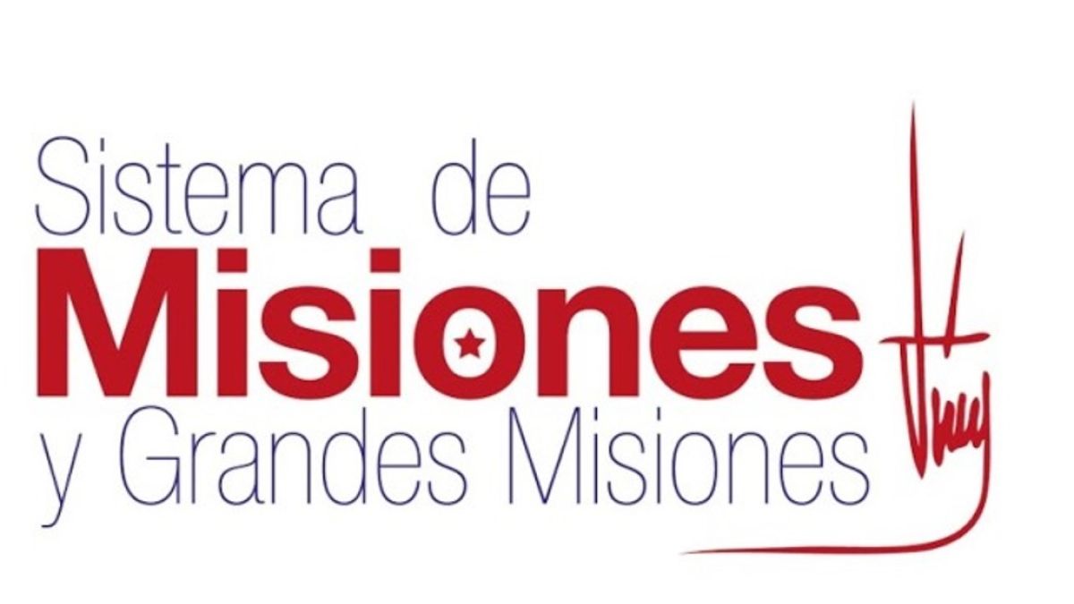 Primer Mandatario celebra 10 años de la creación del Sistema de Misiones y Grandes Misiones Socialistas goo.su/eaPgau #BendicionesPresidente