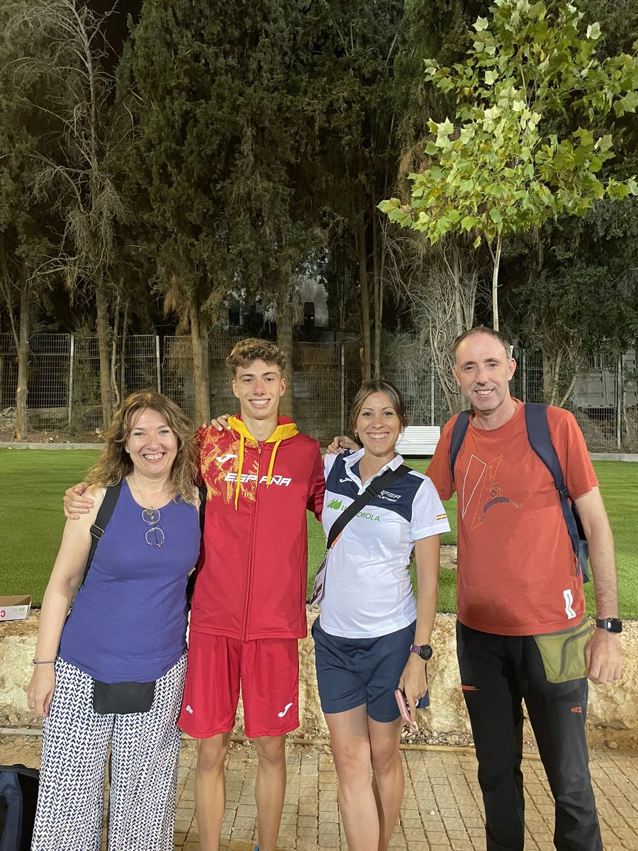 mdvidalp's tweet photo. Jerusalem U20. A la final de 1.500m. Enorme. Te queremos. https://t.co/Ddqunx0Nbf