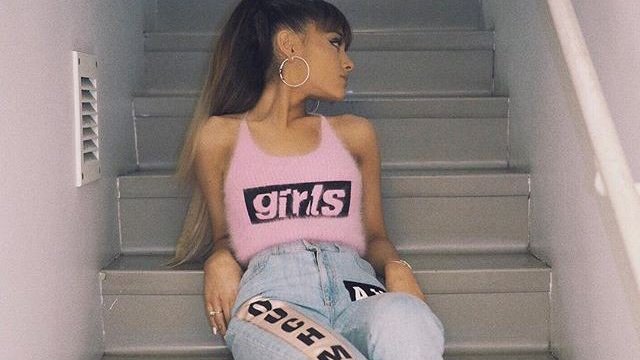 dailysdw's tweet photo. pinkiana is always a serve 🩷 https://t.co/lS5CZjFVQr