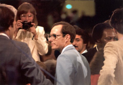 #Spiritual #Eckankar
What hides behind attachment? The fear of loss.  What can overcome such fear? Divine love.
-Harold Klemp