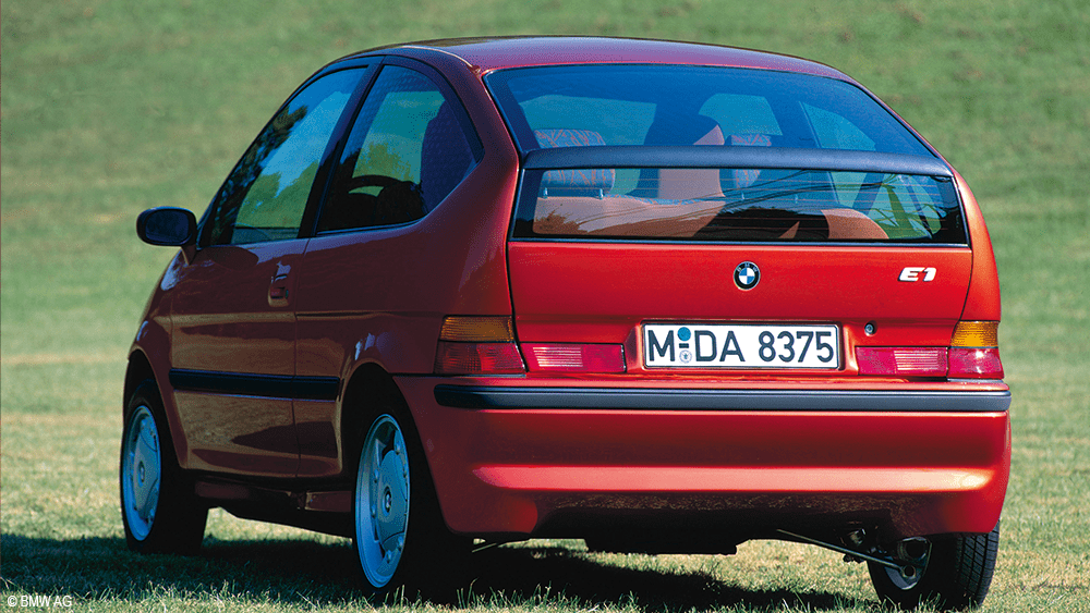 Saving_Volt's tweet photo. Im Jahr 1991 stellte #BMW mit dem E1 auf der IAA in Frankfurt ein voll funktionsfähiges Konzeptfahrzeug mit reinem Elektroantrieb vor. 

Lust auf ein paar Details? Dann hier entlang: https://t.co/TRmw4ovFMv 

#Elektromobilität https://t.co/EpZoiOOfqO