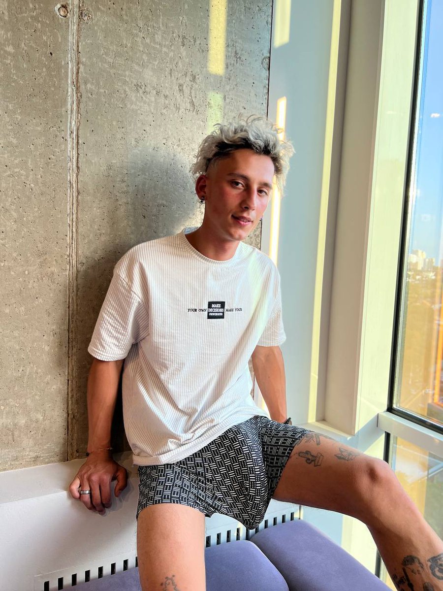 Looking for a bottm that can handle a workout in this seat #fitness