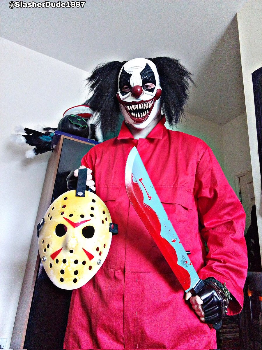 SlasherDude1997's tweet photo. Day 7 of #InternationalClownWeek
.
.
Hope you horror freaks had an awesome Maniac Monday!!
.
.
#HorrorFamily #HorrorCommunity #Clown #Clowns #ClownCosplay #Cosplay #Cosplayer #EvilClown #EvilClowns #HorrorCosplayer #HorrorCosplay #HorrorFan #HorrorFam #Masks #HorrorMasks https://t.co/NTV5wyGSqf