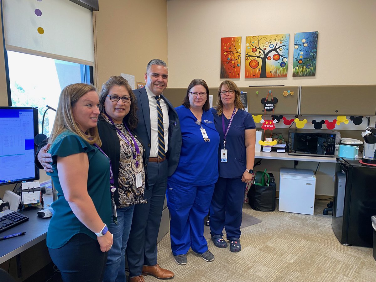 RepCiscomani's tweet photo. Celebrated #NationalCommunityHealthCenterWeek at @HealthcareMhc's Dove Mountain Health Center to see firsthand the critical services they provide for people in #AZ06. As the oldest community health center, they opened in 1957 & now serve over 50,000 patients in Arizona. #NHCW23 https://t.co/bEwX0ZVHC1