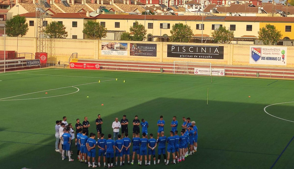 JuanjoCroma's tweet photo. #DHCF ❤️💙 https://t.co/IN1k5mcizT