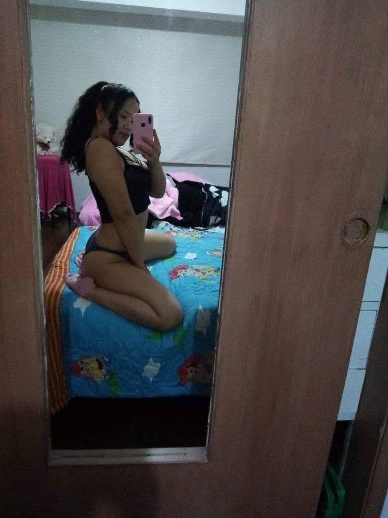 MadelynGut4306's tweet photo. Estoy bien perra amigas jejeje hablamos ? https://t.co/1ruwViUc8u