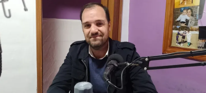 masternewsyvos's tweet photo. Javier Reynoso. "Hoy hay quienes se presentan como una opción y fueron parte de aquel desorden que se encontró Rivadavia Primero cuando llegó al municipio" https://t.co/TAhDZ2vI0j https://t.co/6LxSDPJMWi