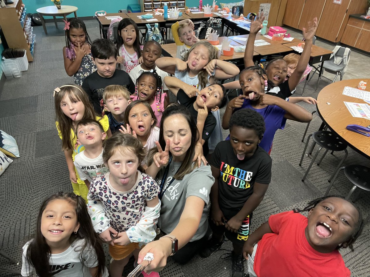 This is US! 🐾 You’ve heard of a selfie but… have you ever seen an US-ie? 🤳🏼 Our US-ie game is STRONG 💪🏼 at Cotton Belt!