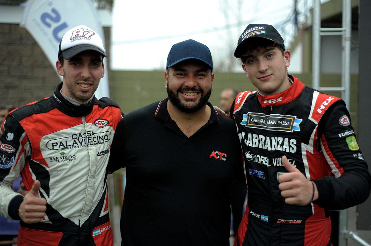 Como para que no sonría nuestro Dire con el doble podio en #TCPistaMouras 🏆
- Segunda victoria de <a href="/BucciCifre/">Faustino Cifre Bucci</a> 
- Segundo podio del <a href="/BrunoMSport/">BrunoMotorSport</a> con <a href="/juansegallo/">Juan Sebastian Gallo</a> 
.
#PilotoBrelanGroup 💡
📸 <a href="/German_Alt/">altfotos</a>