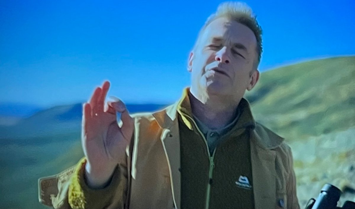 Sophie Harris 💙 (@sophiemeve) on Twitter photo “It’s ornithological nirvana!” The absolute joy of <a href="/ChrisGPackham/">Chris Packham</a> on Earth. (It was a very big condor.) “It’s ornithological nirvana!” The absolute joy of <a href="/ChrisGPackham/">Chris Packham</a> on Earth. (It was a very big condor.)