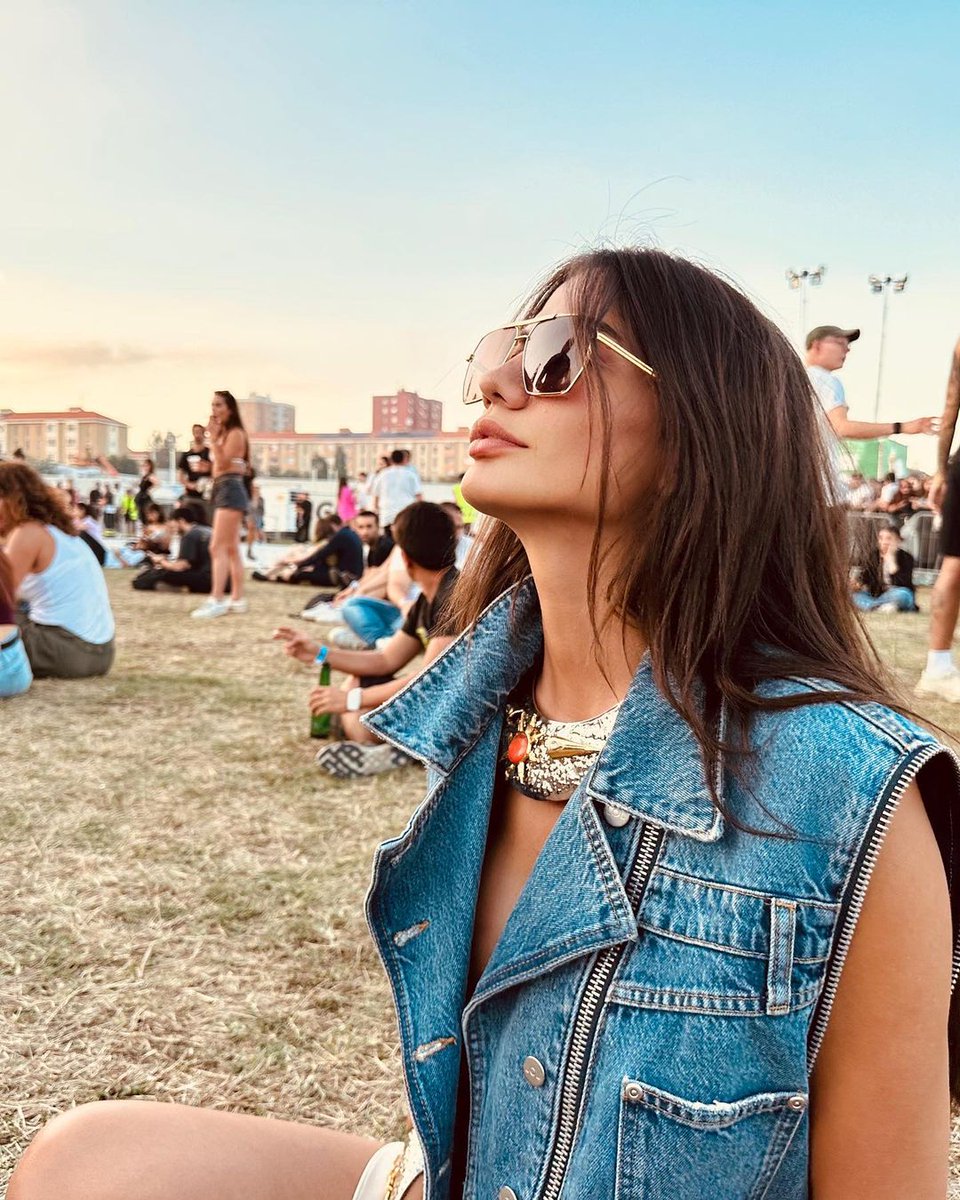 ninaRiri1993's tweet image. First Photo of Demet Özdemir and Her Greek Boyfriend!
riri-nano.com/2023/08/first-…

#AdımFarah #DemetÖzdemir #DJSergio