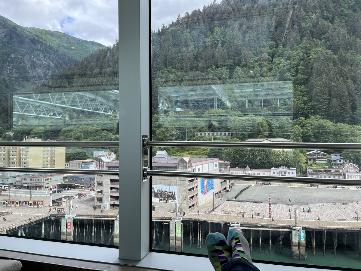 Haikon's tweet photo. Juneau Alaska https://t.co/YFFt3cPokU