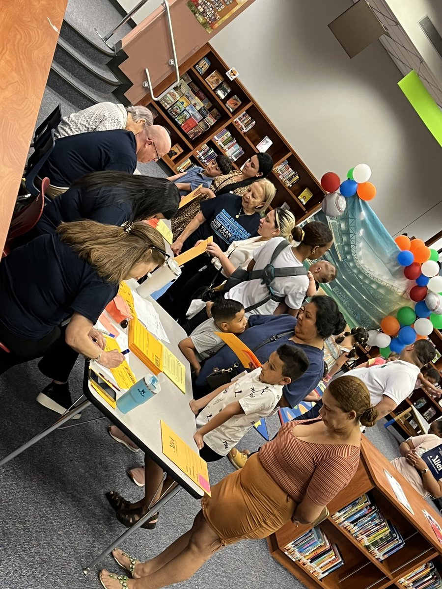 MatturroMEd's tweet photo. Meet the Teacher is underway!!! All hands on deck….#CarriderTsgs #Tshirtsales #Classlists https://t.co/zotzS2WcWk