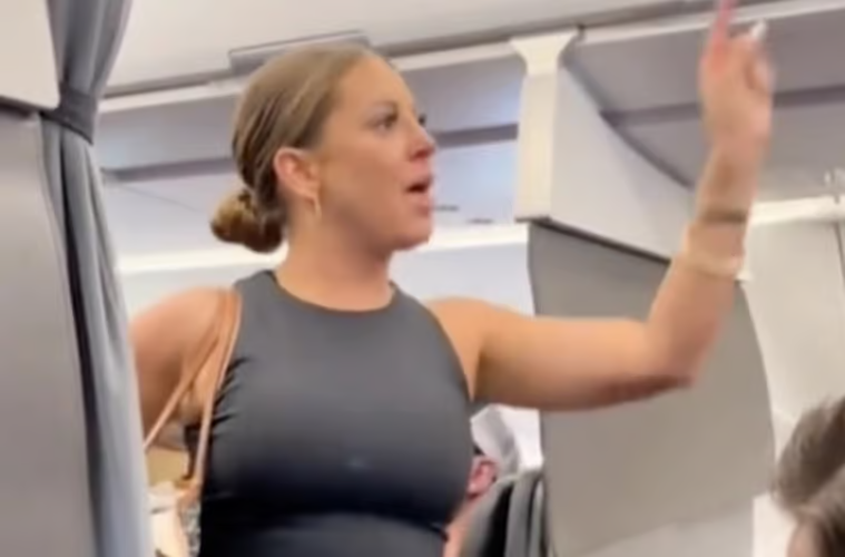 Dexerto's tweet photo. Viral “Not real” woman revealed to be a marketing executive living in a million dollar house https://t.co/KyAo1pQXla