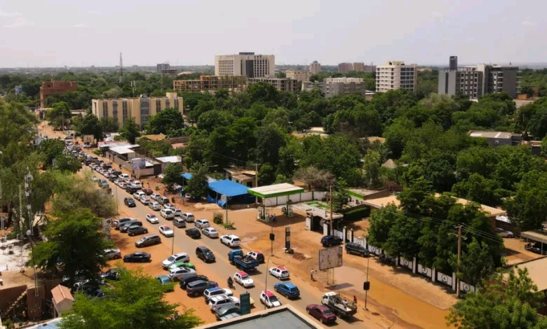 sitelexpression's tweet photo. À la fin de leur visite au Niger, les envoyés du Burkina Faso et du Mali envoient un message ferme à la Cedeao

Plus de détails 👉
https://t.co/jyiDe5AcjH https://t.co/TCOpIQmPUU
