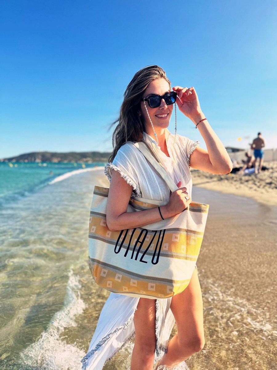 Beach babe :) with beach bag ❤️