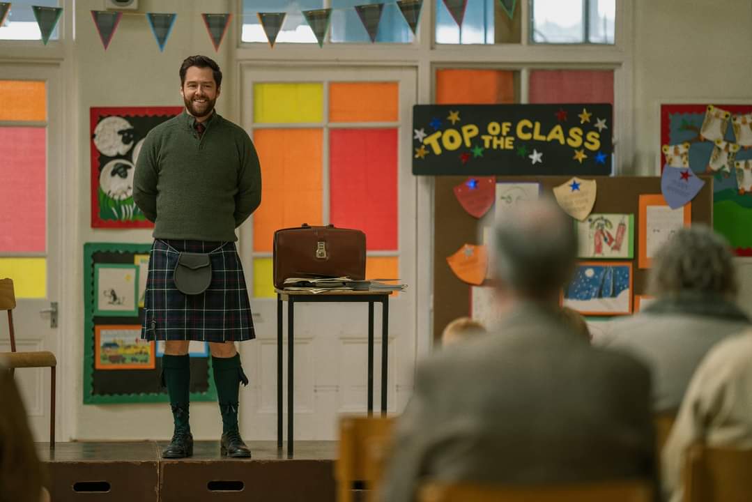 Julie B 🐝 ✨️ tweet media