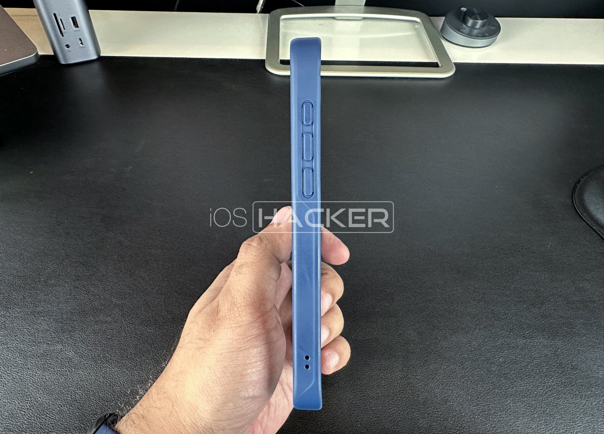 iOSHacker1's tweet photo. Exclusive: Leaked iPhone 15 Pro Max Case Confirms Action Button https://t.co/3w68RgLnNs https://t.co/5Ue64t6SGI